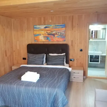 Pinar Kir Evi Casa rural *
